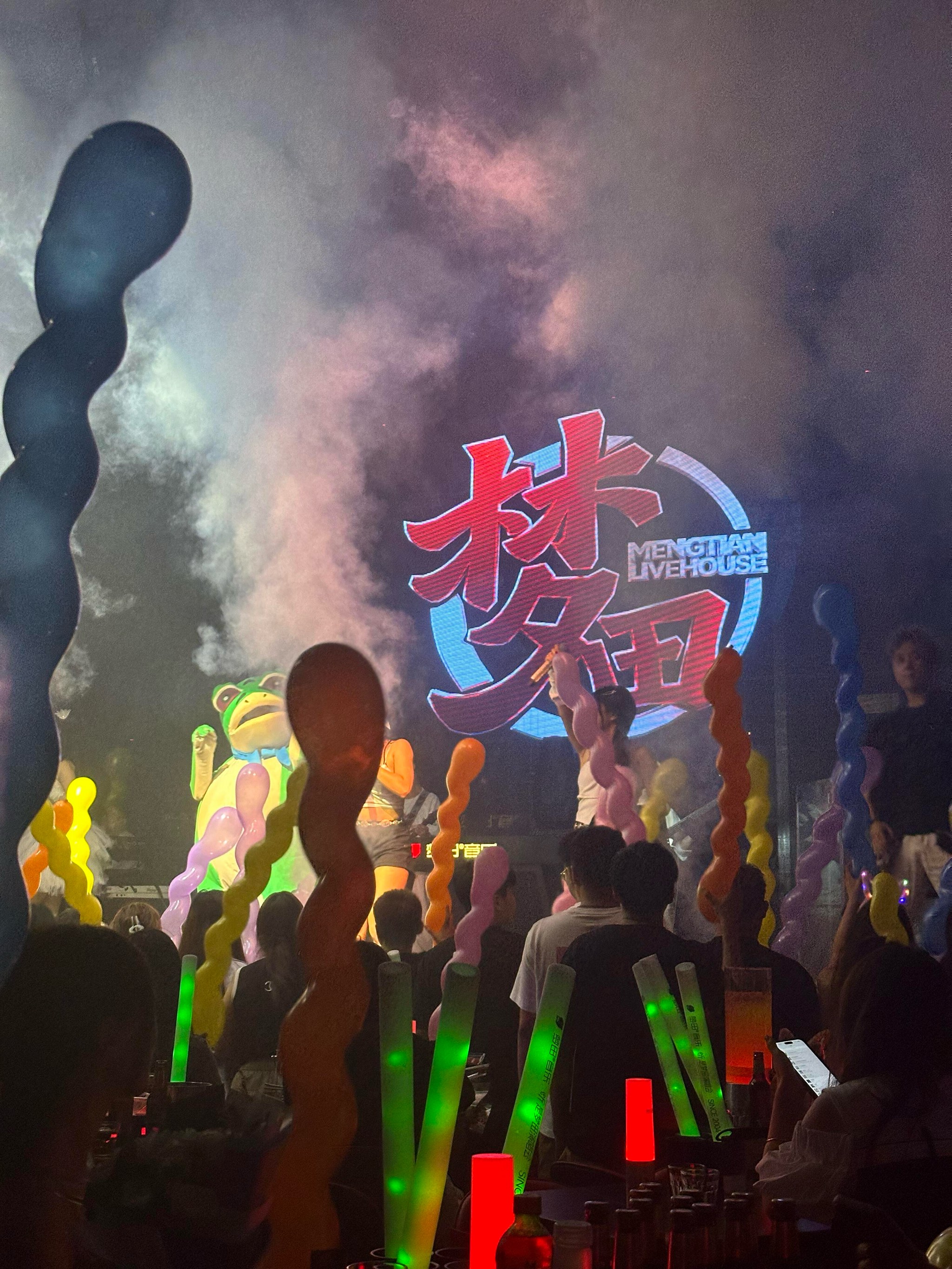 永州商务KTV一小时多少钱-东安县ktv预定